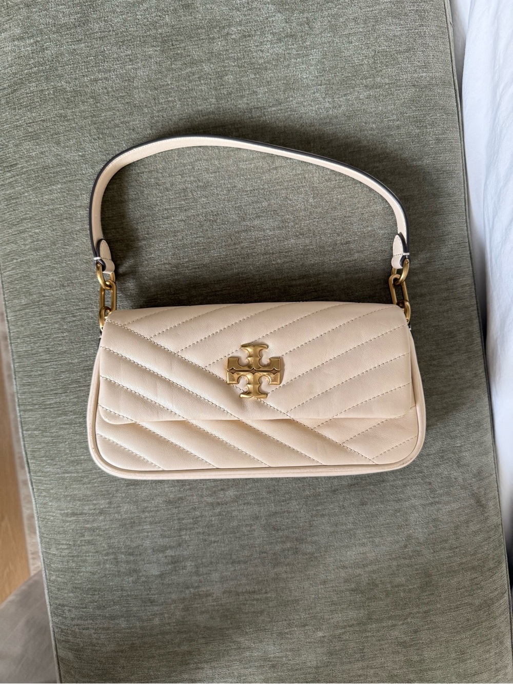 Tory Burch Quilted Shoulder Bag in Cream with Gold Hardware